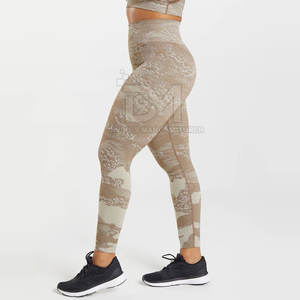 เลกกิ้งเอวกลางเอวระบายอากาศของผู้หญิงโลโก้ที่กำหนดเอง - Product Image 3