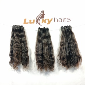 ช่อผมลอนแบบลอนคลื่นลึกสองชั้นสำหรับต่อผมมนุษย์สีดำธรรมชาติที่ยังไม่ผ่านการแปรรูป100% โรงงาน - Product Image 4