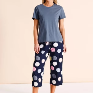 Design personnalisé femmes manches courtes col rond 100% coton pyjama ensemble multicolore deux pièces vêtements de nuit bas quantité minimale de commande-prix du Bangladesh - Product Image 1