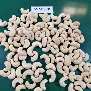 Short Leadtime Cashew <b>Nuts</b> W320 SANTIGO Vietnam W320 Cashew <b>Nuts</b> <b>Kernel</b> Kaju Badam - Product Image 1