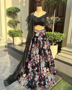 Élégant à la mode indien pakistanais adultes vêtements été Cancan toile Patta Lehenga Choli Double paillettes broderie travail - Product Image 2