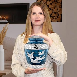 Mosaico de tamaño adulto grande hecho a mano, urna de cremación de cristal de aluminio, azulejos individuales aplicados a mano de estilo europeo para funerales únicos - Product Image 1