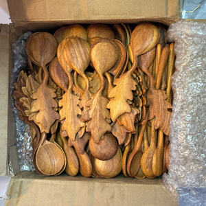 Cuchara de madera hecha a mano, origen de Vietnam, utensilio de cocina de madera dura duradera sólida para revolver alimentos, mezclar, cocinar y servicio de comedor - Product Image 2