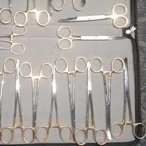 Ensemble de chirurgie générale de qualité 25 pièces poignées argentées Instruments chirurgicaux en acier inoxydable qualité supérieure autoclavable manuel - Product Image 4