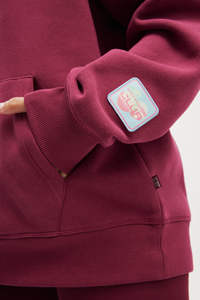 Vente chaude Sangria goutte épaule femmes surdimensionné graphique à capuche Anti-rides et respirant sweats à capuche pour femmes Gym sweat à capuche zippé - Product Image 2