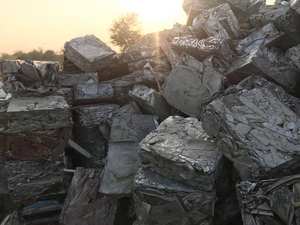 6063 ferraille d'extrusion d'aluminium-propre, non peinte et de haute pureté pour la fusion - Product Image 3