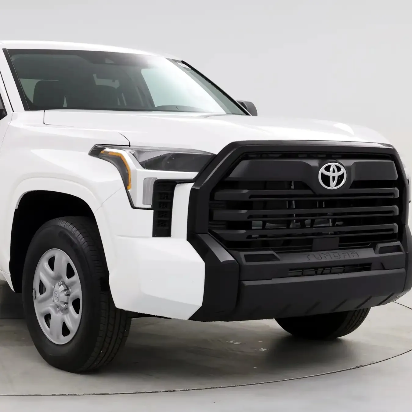 2022 T OYOTA TUNDRA WHITE LHD OPTION CHEAP SECOND HAND CAR LOW MILEAGE FOR SALE EUROPE USED SUV