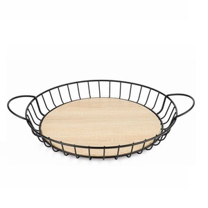 Venta caliente bandeja de servicio de madera rústica con asas de metal plato de madera de mango decorativo para cocina y comedor forma de tamaño personalizado - Product Image 6