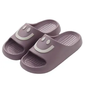 Sandal PVC EVA ringan uniseks, sandal bantalan Anti licin desain jari terbuka Evergreen untuk selop Musim Semi