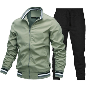 Nouveau dernier design de survêtements de jogging personnalisés en matériau de haute qualité, survêtements respirants et durables à fermeture éclair survêtements personnalisés - Product Image 3