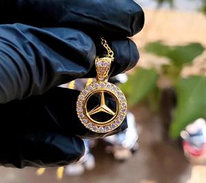 Colgante de Plata 925 Chapado en Oro con Diamante Moissanite VVS de Lujo para Hombre, Estilo Hip Hop para Fiestas, Precio Bajo - Product Image 3