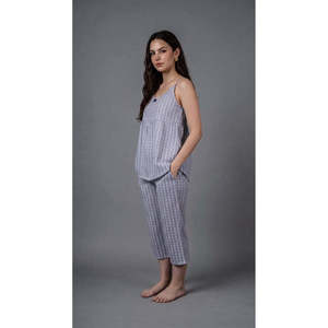 Ensemble de vêtements de nuit capri en rayonne pour femme - Tenue d'intérieur douce imprimée avec motif animalier en mélange de spandex XS - Product Image 4