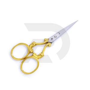 Tijeras de manicura de acero inoxidable de calidad superior Hoja recta afilada con diseño de bordado elegante para el cuidado de las uñas utilizadas en salones - Product Image 5