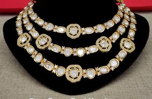 ชุดเครื่องประดับเจ้าสาว Kundan ทำจากทองเหลืองแฟชั่นสำหรับผู้หญิงพร้อมสร้อยคอและต่างหูแบบโบราณประดับเพชรแนวอเมริกัน - Product Image 3