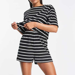 Haute qualité femmes haut court et short ensemble nouvelle mode porter rue porter double costume pour dames - Product Image 1