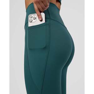 Leggings Capri de Yoga de Cintura Alta con Estampado Fusion y Bolsillos, Nailon-Spandex, Talla XL - Product Image 3