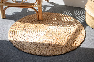 ที่รองน้ำผักตบชวาทำด้วยมือสไตล์ชนบททนทานและเป็นมิตรกับสิ่งแวดล้อมเหมาะสำหรับการตกแต่งภายในห้องรับประทานอาหารและการตกแต่งบ้านอย่างเป็นธรรมชาติ - Product Image 3