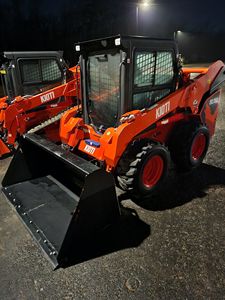 Cargadora Compacta KIOTI Serie SL SL750 SL750U 2024 con Motor Diésel Euro5/EPA, Tracción en las 4 Ruedas, Caja de Cambios y Bomba Hidráulica - Product Image 5