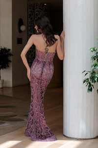 Robe de cocktail longue et respirante en maille poly pour dames élégantes Robe de soirée pleine longueur avec perles perlées et antistatique à l'avant - Product Image 6