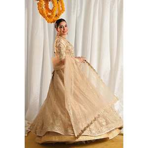 Vestido de gala Rania hecho a mano con cintura imperio y estampado floral - Product Image 6