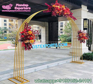 Stands en métal éclairés pour la décoration de cérémonie de mariage, aspect moderne, avec feuille acrylique, stands en métal tendance et scintillants, scène, Royaume-Uni - Product Image 4