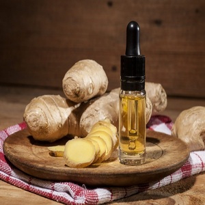 <b>Steam</b>-Distilled Ginger Essential Oil | 100% Pure & Natural Root Oil for Aromatherapy, Skincare, Wellness | Wholesale Bulk Supply - Product Image 1