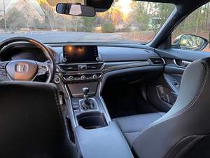 Honda Accord 2.0T Sport 2018 Usado - Product Image 3