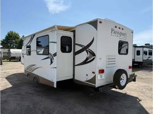 VENDEDOR VERIFICADO DE K-e-y-s-t-o-n-e Rv Pas-s-p-ort 3100RK USADO DEL 2013 DISPONIBLE PARA LA VENTA - Product Image 5