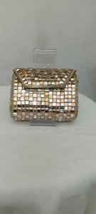 Sac à main en métal argenté en forme de D, pochette unique pour femme, perle plaquée or, luxe, charme solide, pochette pour femme, design créatif pour mariage - Product Image 5