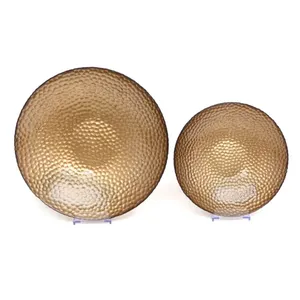 Ensemble de 2 bols à dattes en métal magnifiquement conçu avec une construction durable pour la décoration intérieure contemporaine et les options de cadeaux - Product Image 1