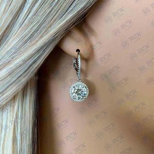 0.90 TCW Round Cut Drop Dangle Moissanite Boucles d'oreilles pour femmes/Anniversaire Cadeau Bijoux pour ses clous de diamant - Product Image 2