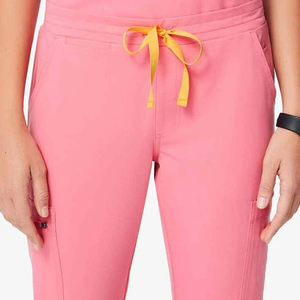 OEM personalizado hombres y mujeres Hospital Scrubs Tops manga corta lona Stand Collar tejido fabricado uniformes personalizados - Product Image 6