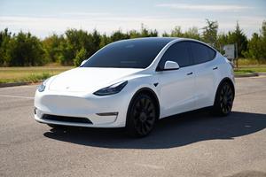 รถเทสล่า โมเดล Y ลองเรนจ์ AWD Plus ปี 2022 มือสองเกรดพรีเมียม ไม่เคยมีอุบัติเหตุ - Product Image 5