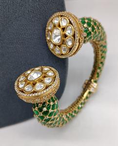 Elegante Brazalete de Moissanita y Kundan Chapado en Oro de Primera Calidad para Bodas y Compromisos, Colección para Fiestas, para Mujer - Product Image 2