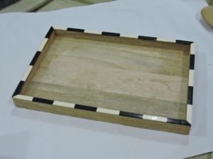 Plateau de service en bois de style luxueux, écologique, fait à la main, couleur marron argenté, avec poignée en métal, décoration de table, meilleure qualité, meilleur prix - Product Image 3