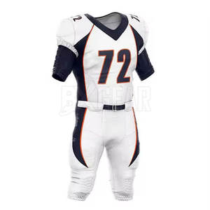 Superventas uniforme de fútbol transpirable y cómodo hecho de tela ligera y duradera diseñada para el rendimiento del jugador - Product Image 1