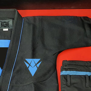 Meilleur vente en gros Vêtements de sport respirants unisexe de karaté MMA Hauts d'arts martiaux Couleur personnalisée pour les artistes martiaux - Product Image 3