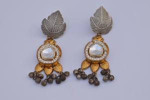 Nouveauté Boucles d'oreilles à clous élégantes à motif de feuille Boucles d'oreilles en laiton antique Vêtements décontractés Bijoux à la mode pour femmes et filles - Product Image 4