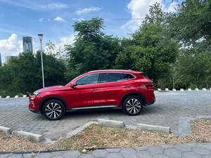 PRIMERA MANO 2024 BYD SONG PLUS 1.5 PHEV-EV DM-I VEHÍCULO ELÉCTRICO USADO EN BUEN ESTADO - Product Image 2