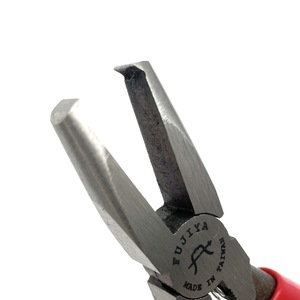 Bán Buôn Dài Mũi Kìm Đa-Mục Đích Dụng Cụ Tay Với Hàm Mịn Bề Mặt Tùy Chỉnh OEM Dây Cắt Phẳng Mũi Plier - Product Image 2