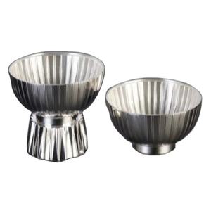 Ensemble de 2 bols de dattes géniales pour ustensiles de cuisine maison hôtel Restaurant Fruits secs bol de service de couleur argent fait à la main bol de forme ronde - Product Image 1