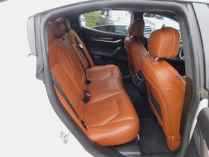 CLEAN 2016 Maserati Gran Turismo S Q4 AWD Volante a la izquierda - Product Image 5