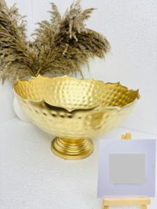 Bol de service de table doré en acier inoxydable martelé, grande taille, motif floral, base élégante, très populaire, en gros - Product Image 5