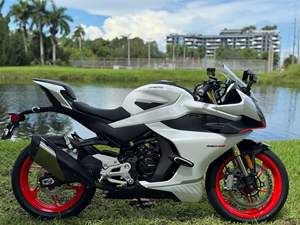 CFMOTO 450SS 2025 Usada en Venta - Product Image 1