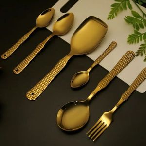 Élégant ensemble de couverts en métal de haute qualité avec un design contemporain parfait pour les repas de tous les jours et les fêtes - Product Image 5