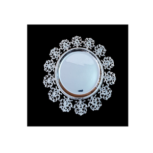 Assiette de présentation de table de style antique en acier inoxydable couleur argent pour mariage et fête - Product Image 1