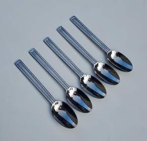 Cuillère de mariage en acier inoxydable pur à long manche, parfaite pour les ustensiles de cuisine, les articles d'hôtellerie, la vaisselle, les accessoires de couverts - Product Image 2