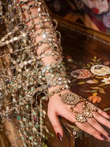 Élégante Écharpe en Tissu Net Personnalisable (Couleur et Taille) à Motif Uni, Respirante, Légère, de Haute Qualité, Durable et Longue, Style Traditionnel - Product Image 6