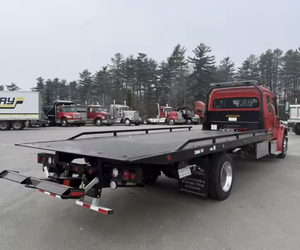 El mejor!! Camión de Remolque Freightliner M2 106 Rollback 2025 - Cummins, 300HP, Diésel, Automático, Listo para Enviar a Todo el Mundo - Product Image 1