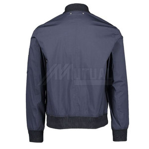 Chaqueta bomber de manga larga para hombre hecha a medida con tela de lona transpirable - Product Image 3